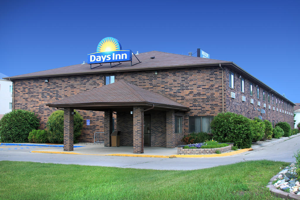 Days Inn By Wyndham Columbia Mall Grand Forks Exterior photo